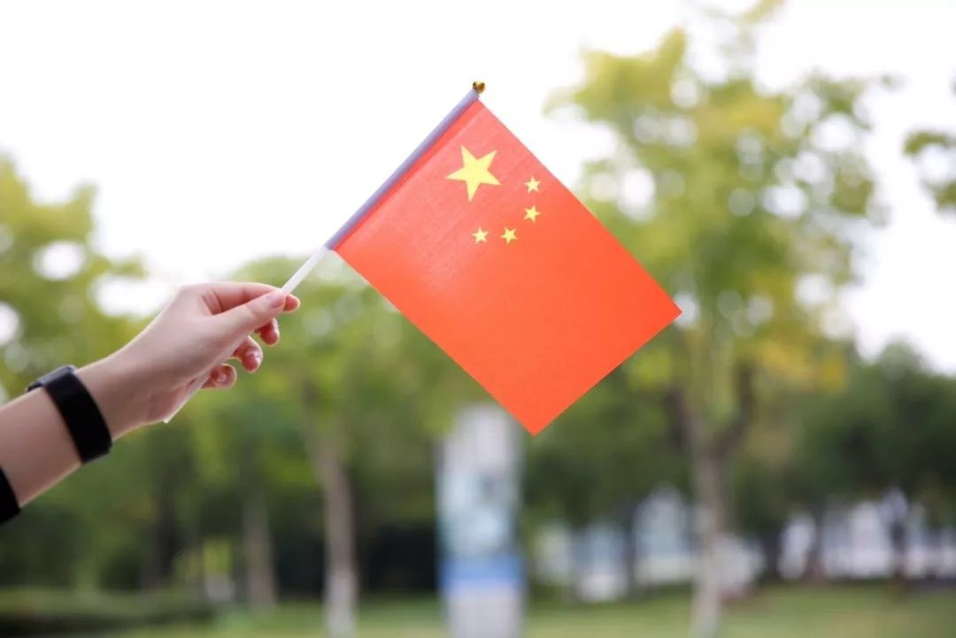 爱国守初心,青春担使命 外语学院新生开启嘉兴南湖之